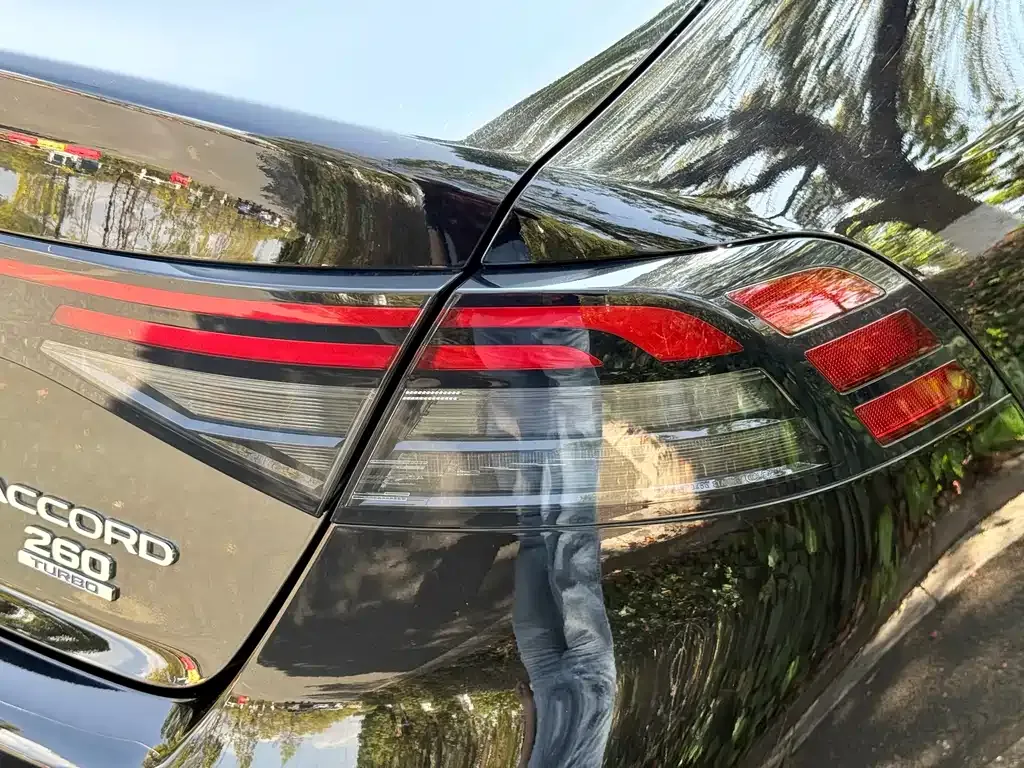 Honda Accord — фото 5