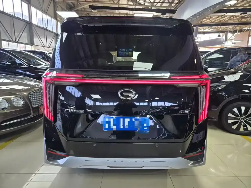 GAC Motor Trumpchi M8 — фото 10