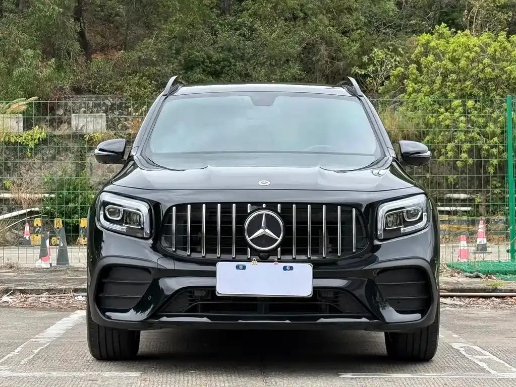 Mercedes-Benz GLB — фото 10