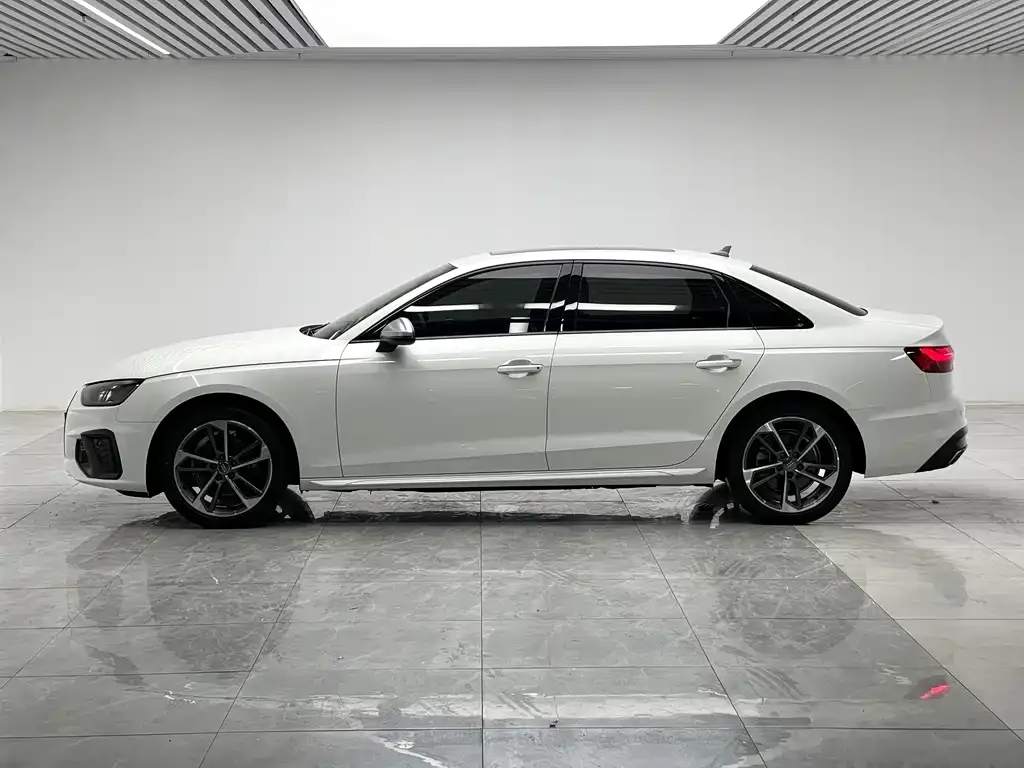 Audi A4L — фото 6