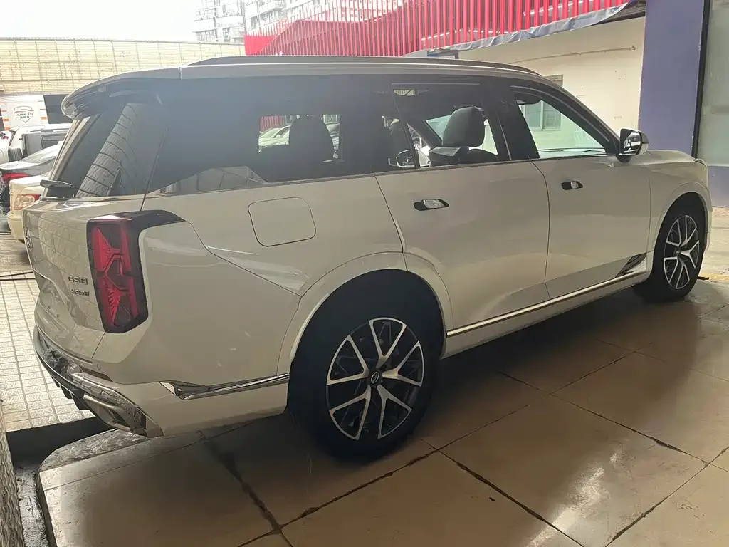 GAC Motor Trumpchi GS8 — фото 3