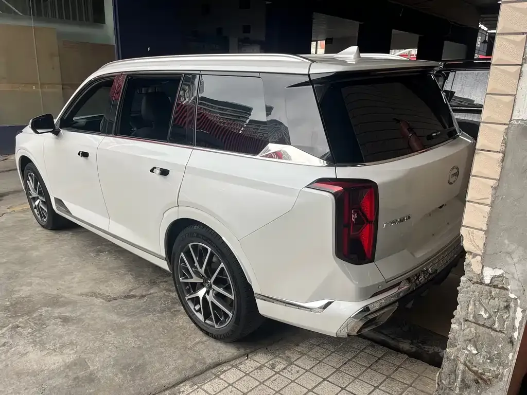 GAC Motor Trumpchi GS8 — фото 4