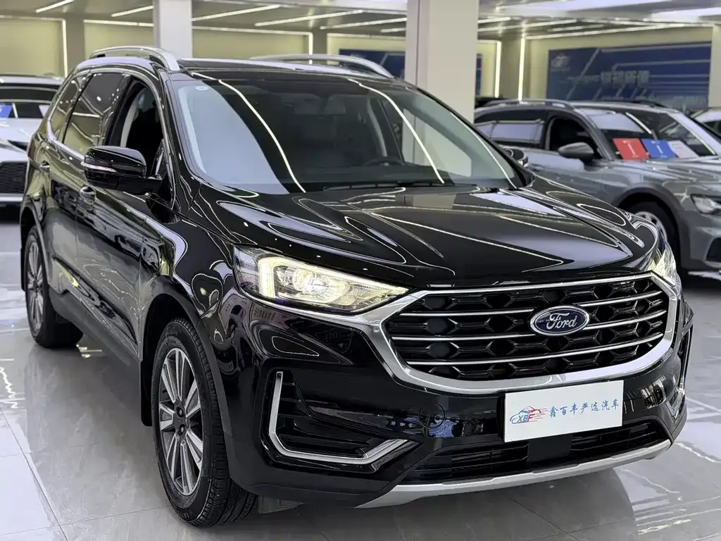 Ford Edge — фото 5