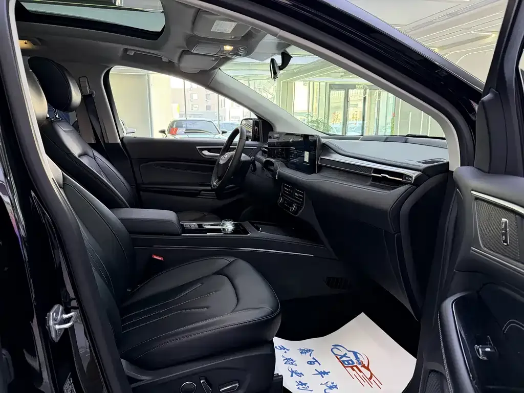 Ford Edge — фото 8