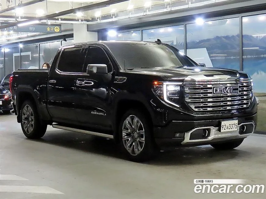 GMC Sierra — фото 1