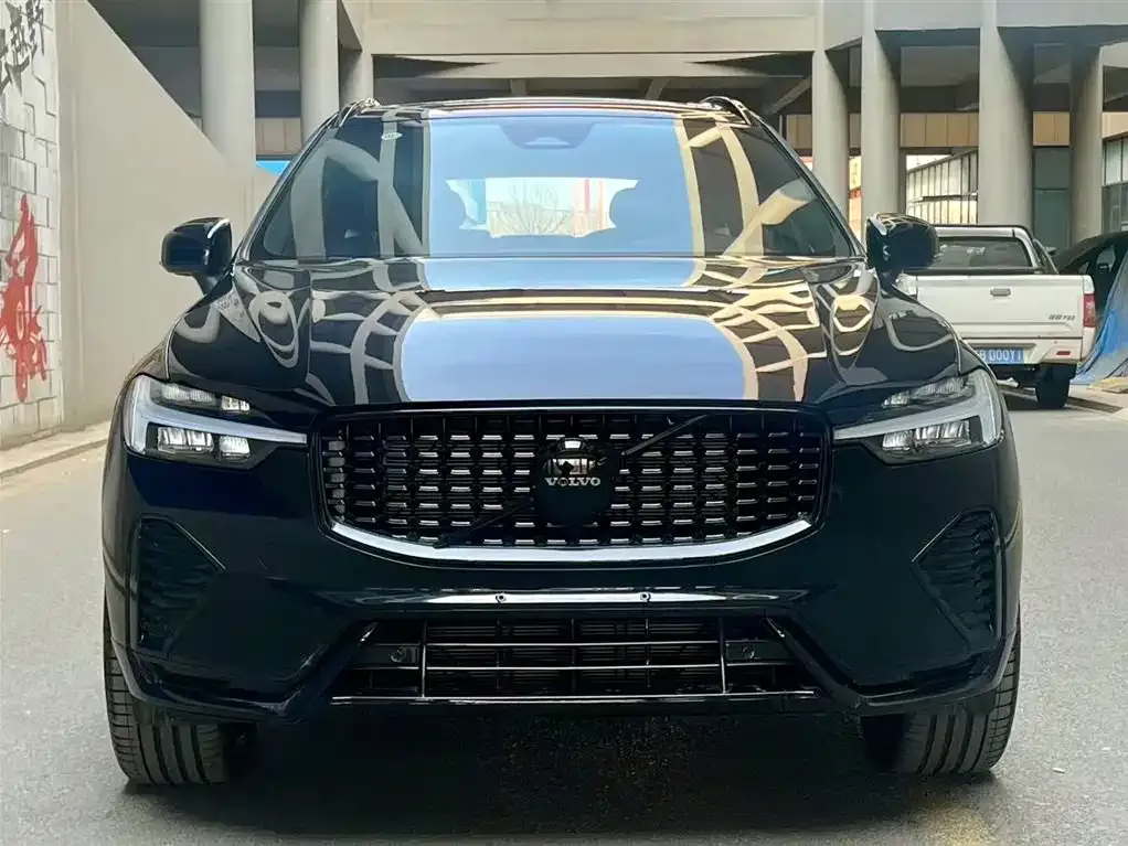 Volvo XC60 — фото 4