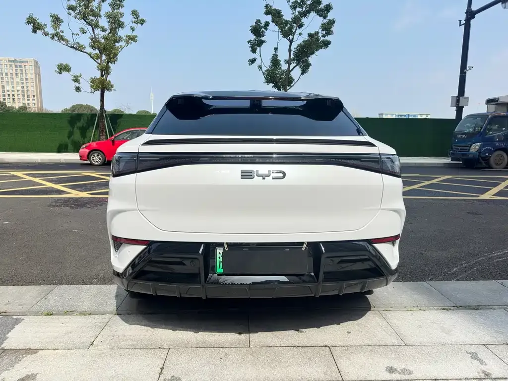 BYD Seal 07 EV — фото 2