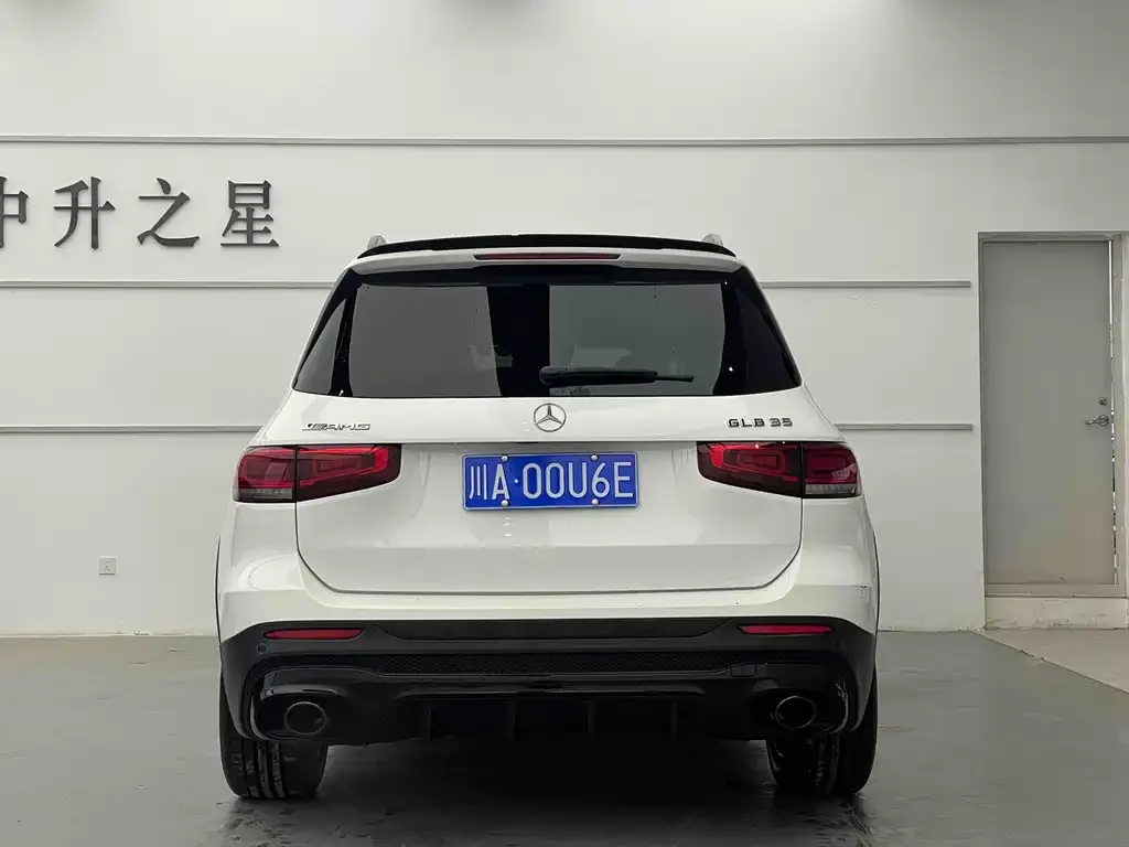 Mercedes-Benz GLB AMG — фото 10