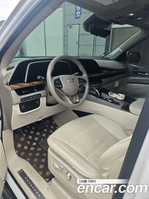 Cadillac Escalade 2023 из KR, фото 4