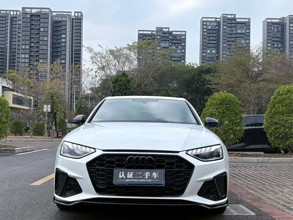 Audi A4L 2023 из CN, фото 9