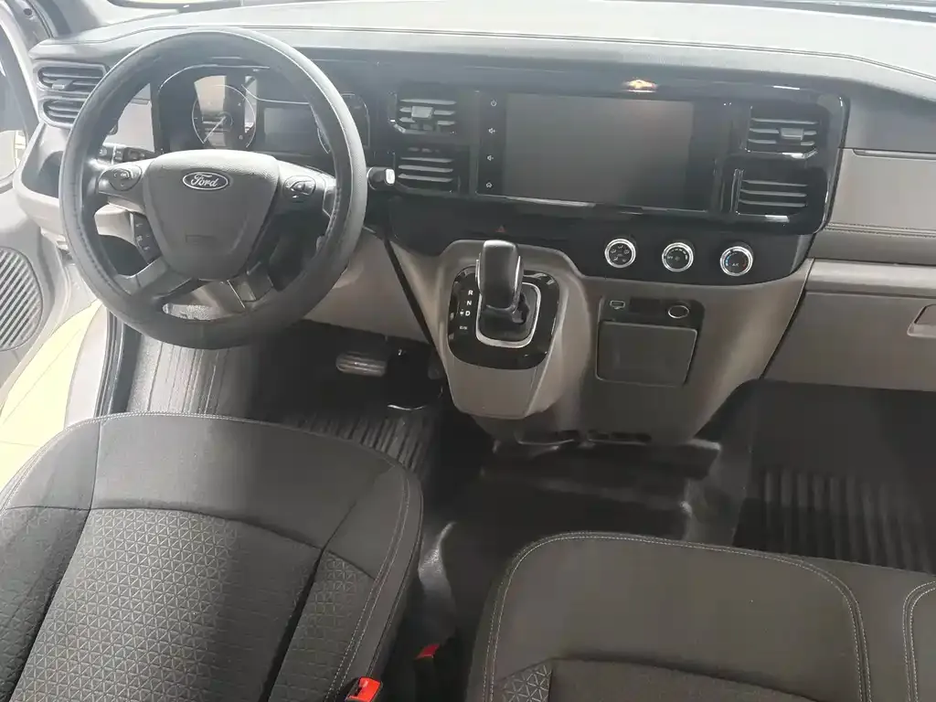 Ford Transit Custom 2021 из CN, фото 6