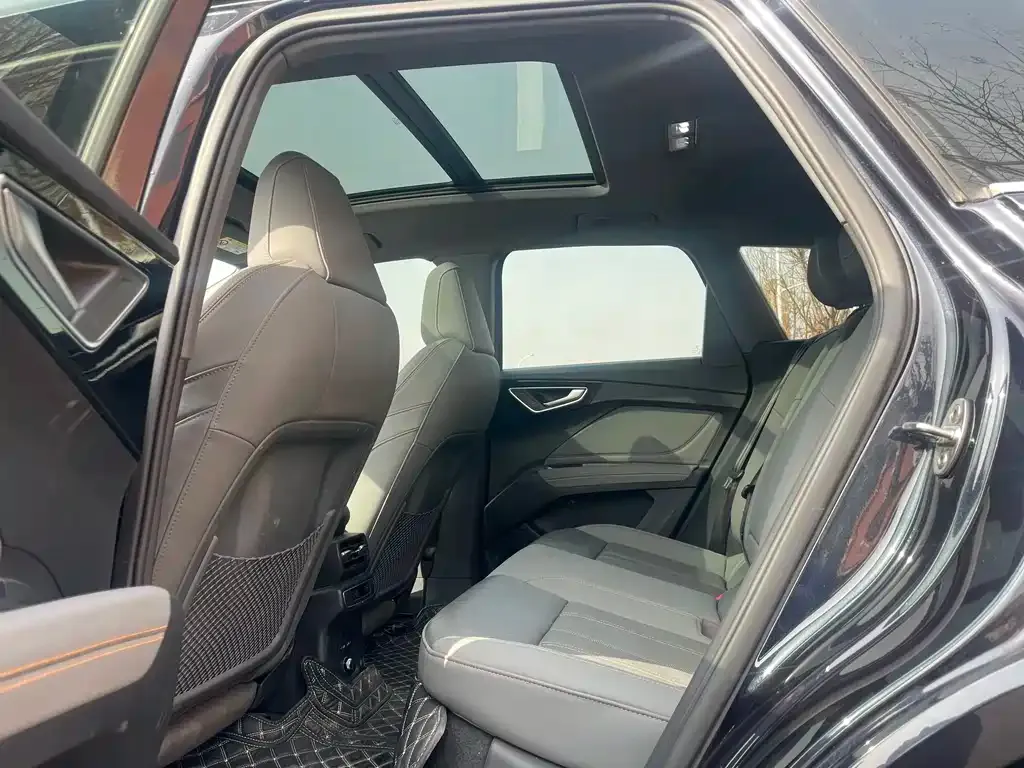 Audi Q4 e-tron 2023 из CN, фото 2