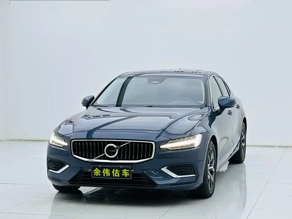 Volvo S60 2023 из CN, фото 9