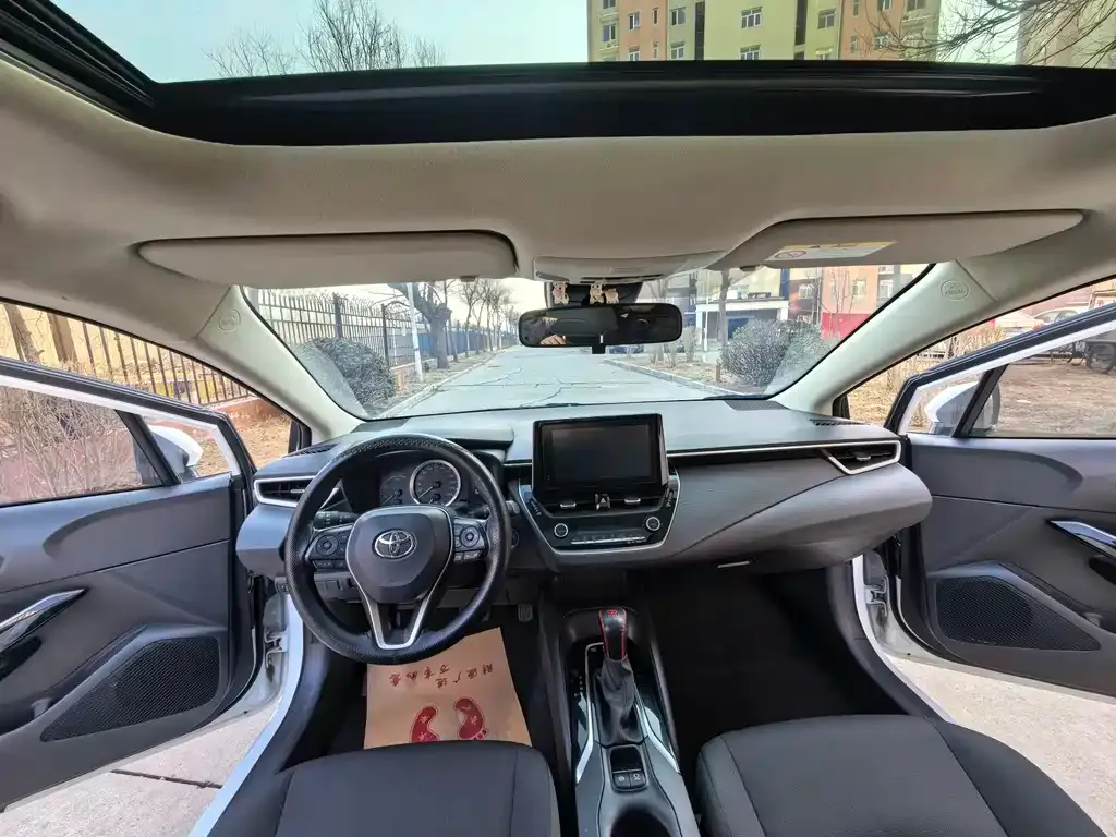 Toyota Corolla 2023 из CN, фото 9