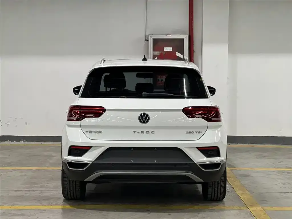 Volkswagen T-Roc — фото 2