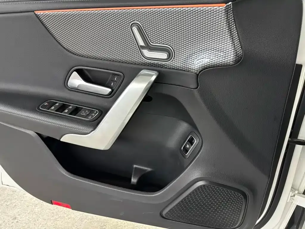 Mercedes-Benz A-Class 2021 из CN, фото 10