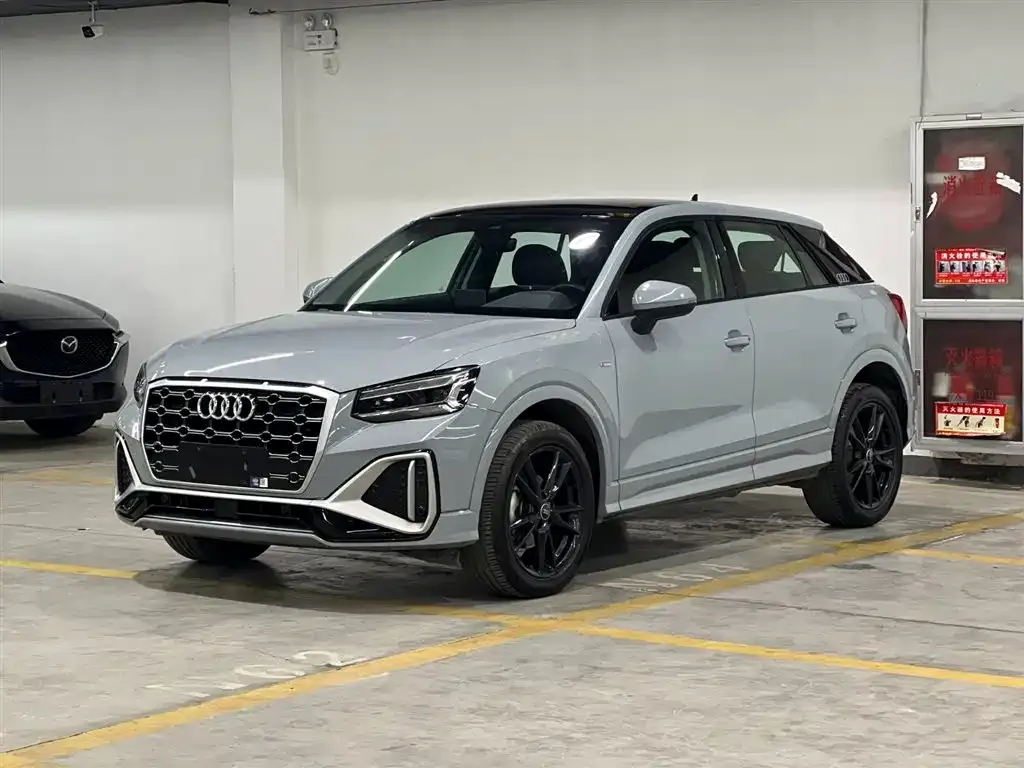 Audi Q2L 2023 из CN, фото 1