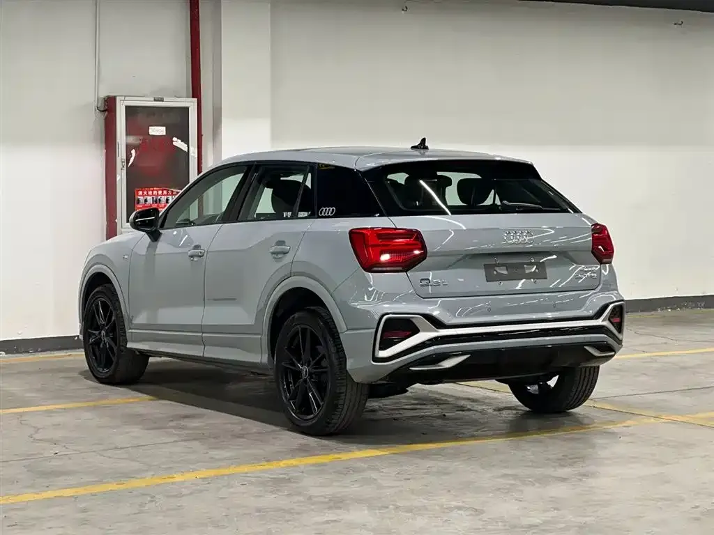 Audi Q2L 2023 из CN, фото 6