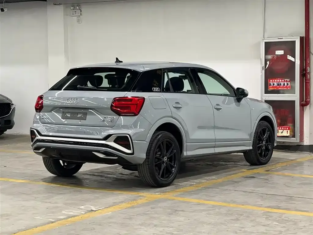 Audi Q2L 2023 из CN, фото 7