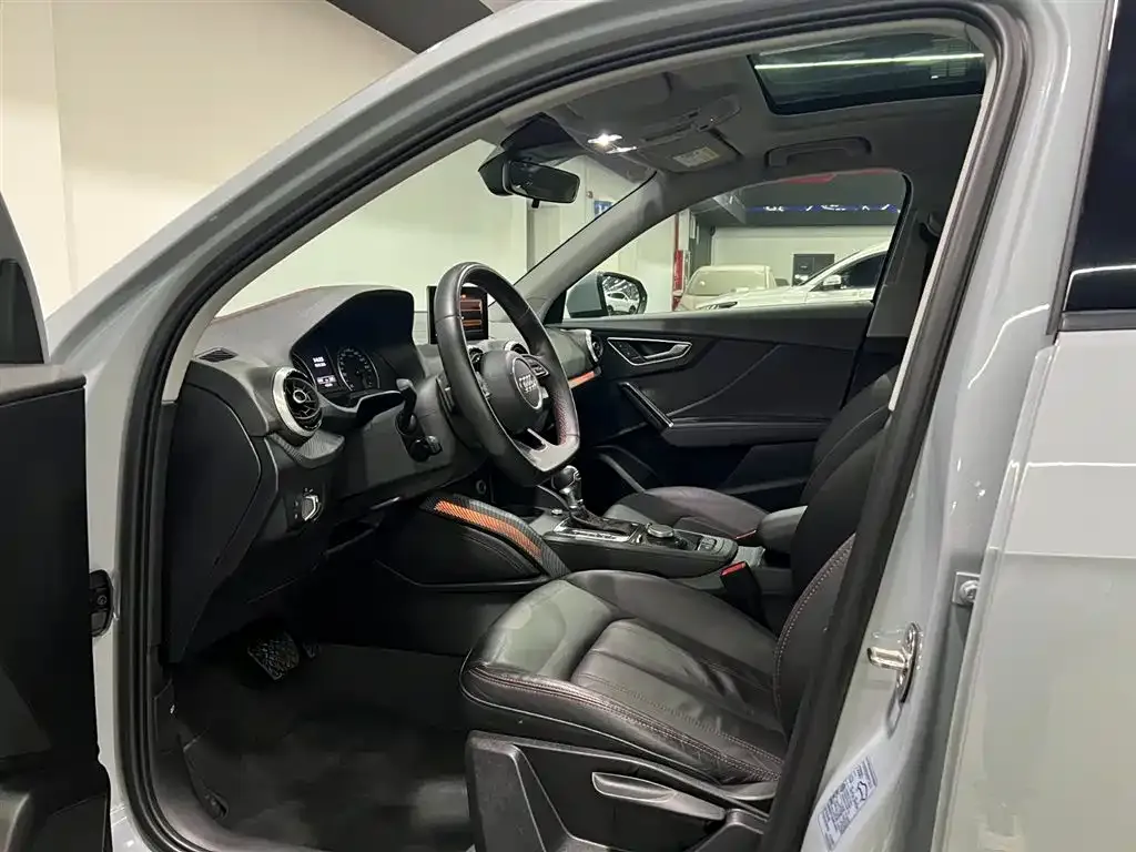 Audi Q2L 2023 из CN, фото 9