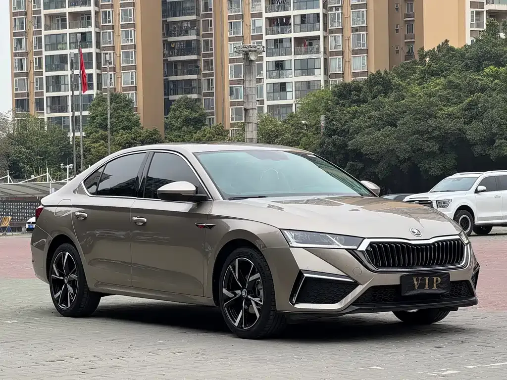 Skoda Octavia — фото 4