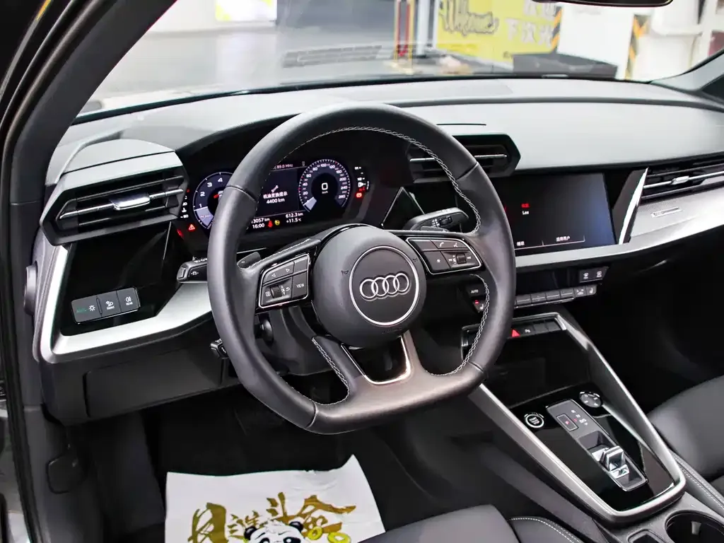 Audi A3 2023 из CN, фото 3