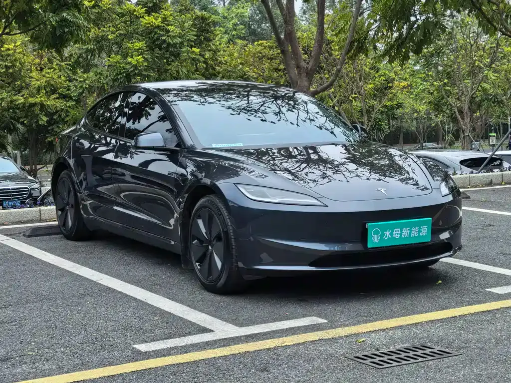 Tesla Model 3 — фото 6