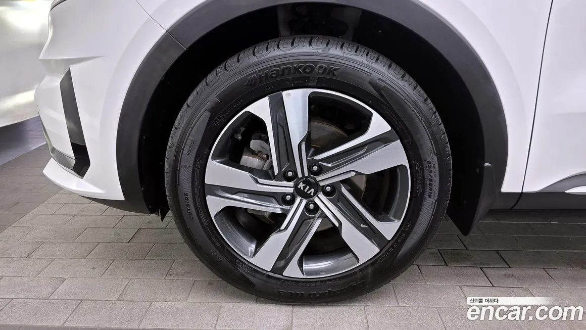 Kia Sorento — фото 10