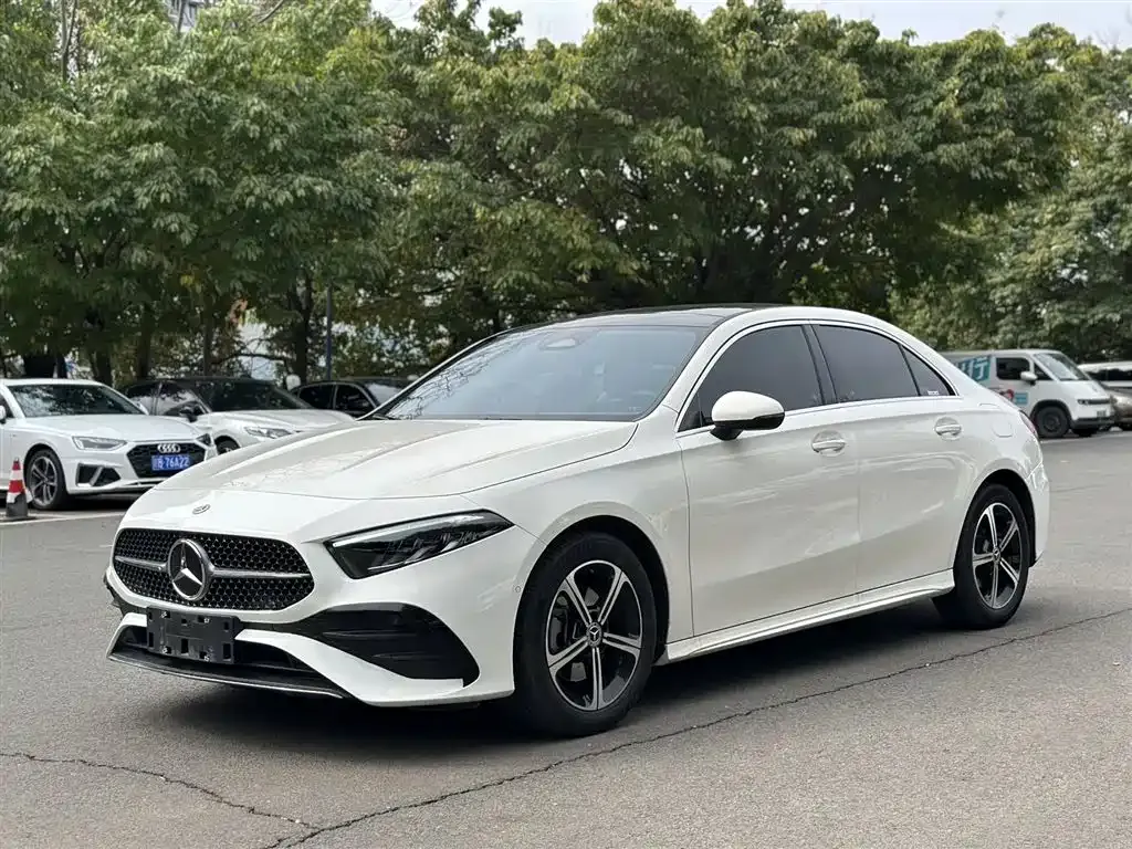 Mercedes-Benz A-Class 2024 из CN, фото 1