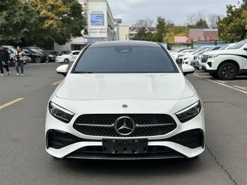 Mercedes-Benz A-Class 2024 из CN, фото 9