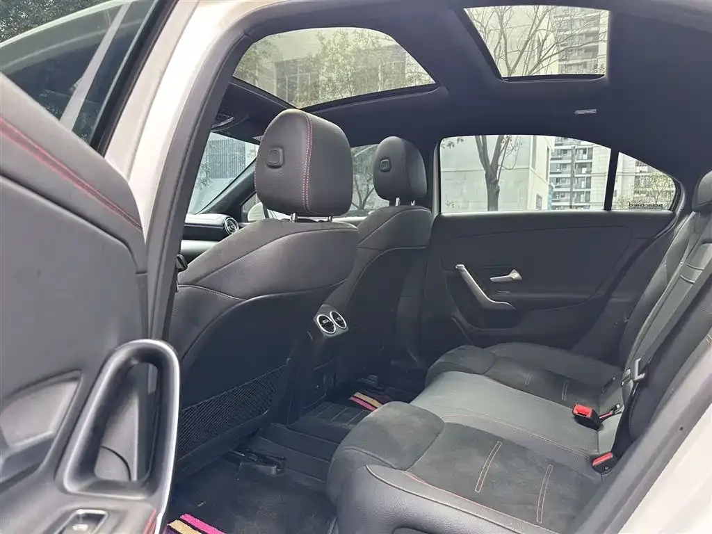 Mercedes-Benz A-Class 2024 из CN, фото 6
