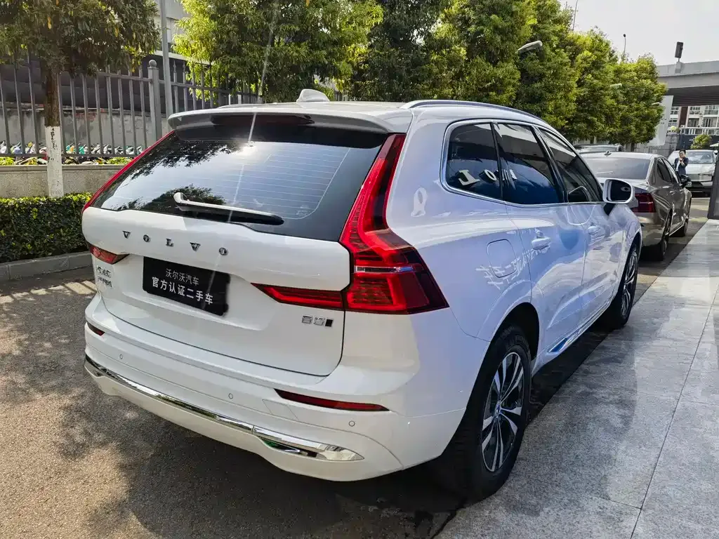 Volvo XC60 2024 из CN, фото 4