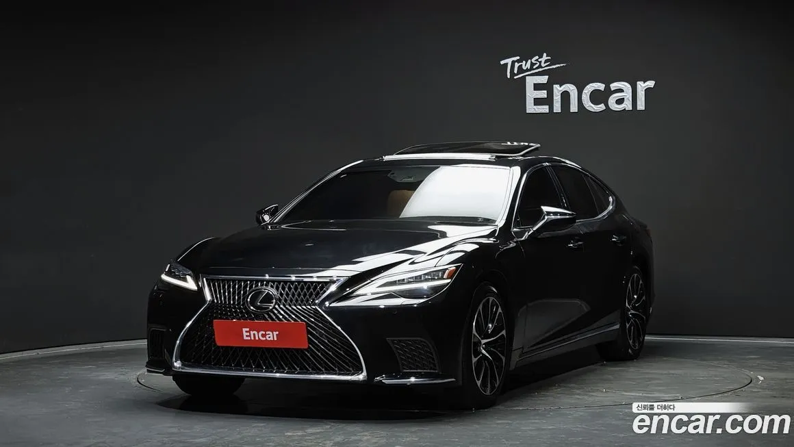 Lexus LS
