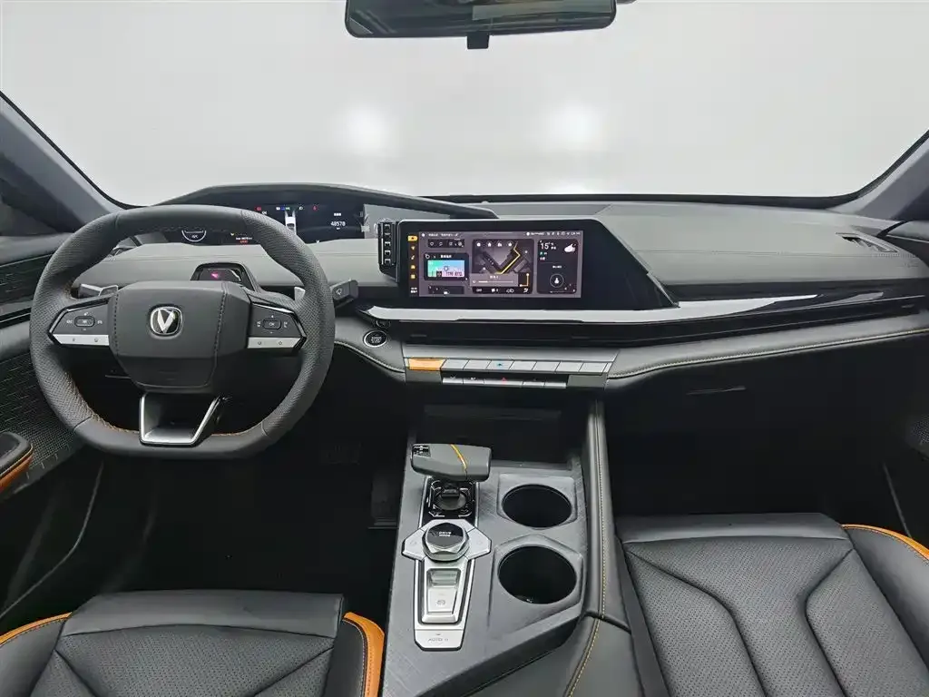 Changan UNI-V 2024 из CN, фото 8