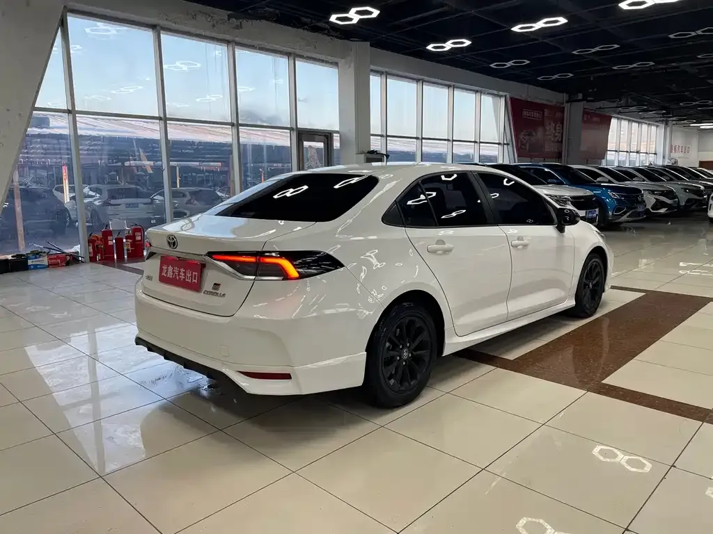 Toyota Corolla 2022 из CN, фото 3