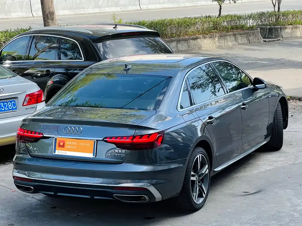 Audi A4L — фото 10