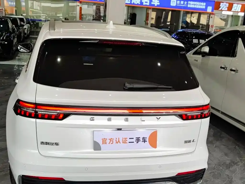 Geely Xingyue L — фото 9