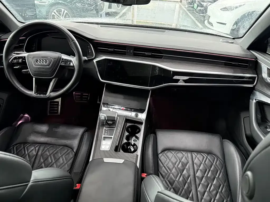 Audi A6L — фото 2