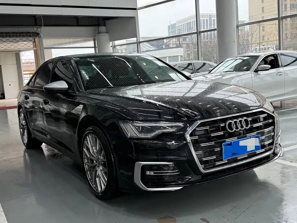 Audi A6L — фото 9