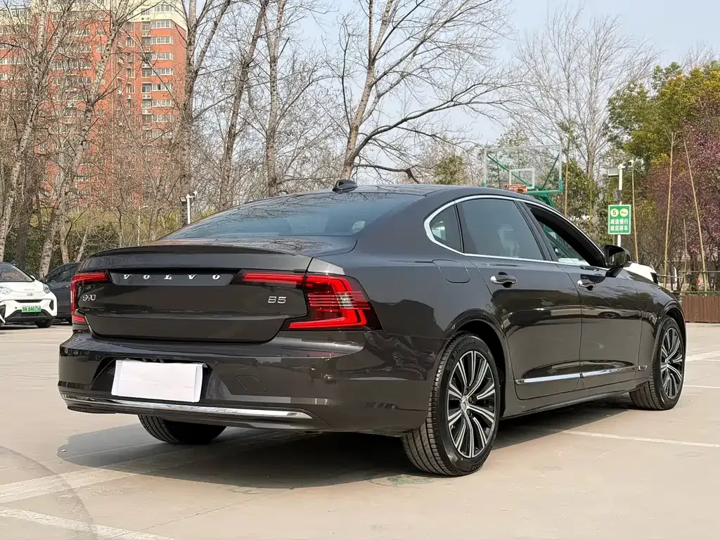 Volvo S90 — фото 9