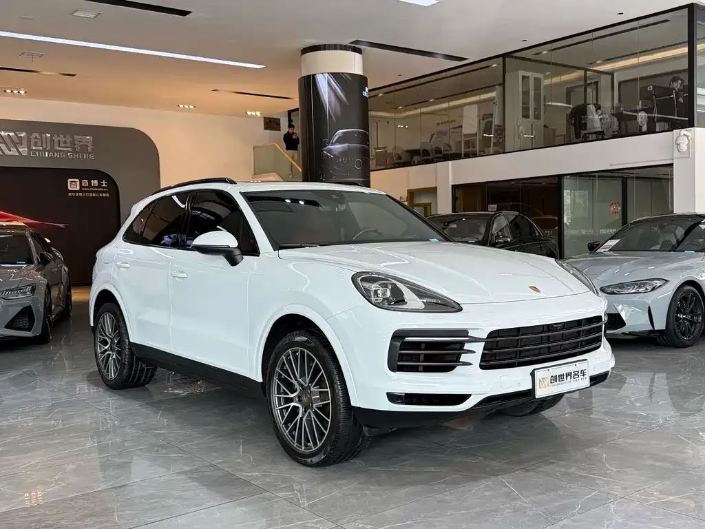 Porsche Cayenne — фото 2