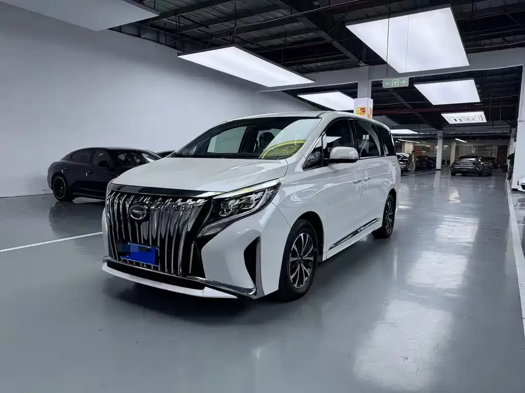GAC Motor Trumpchi M8 — фото 1
