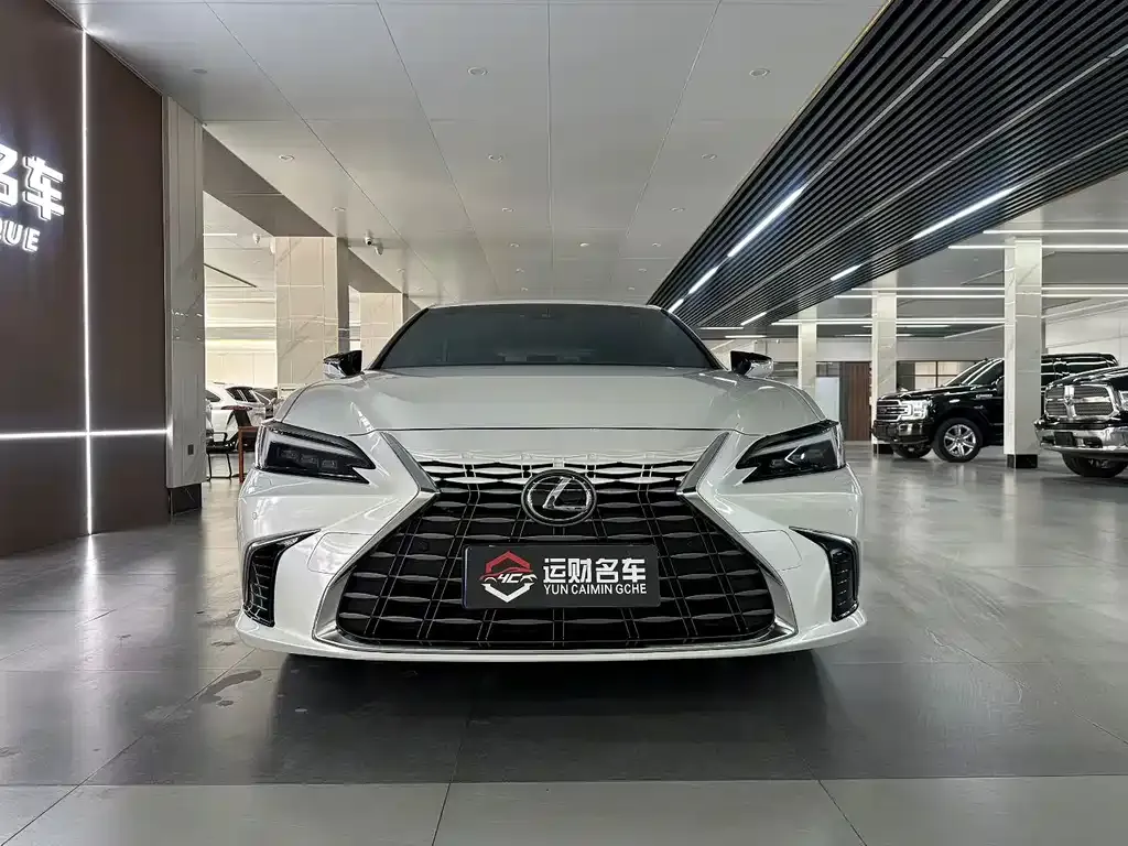 Lexus ES 2025 из CN, фото 3