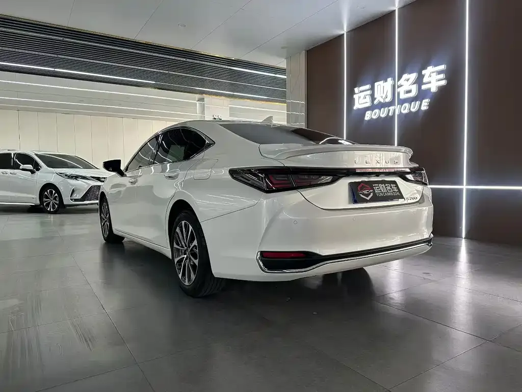Lexus ES 2025 из CN, фото 4