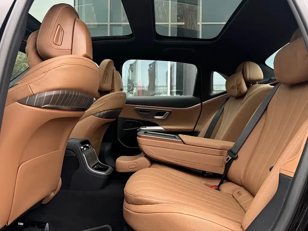 Mercedes-Benz E-Class New Energy — фото 4