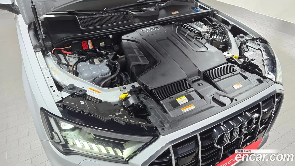 Audi Q7 2021 из KR, фото 10