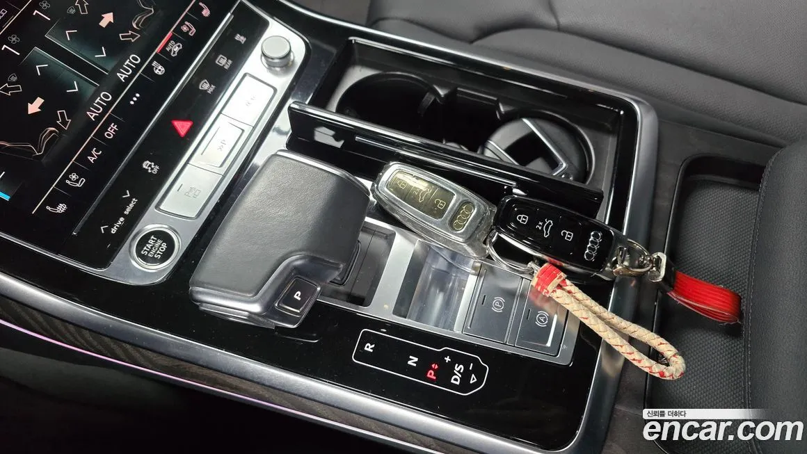 Audi Q7 2021 из KR, фото 8
