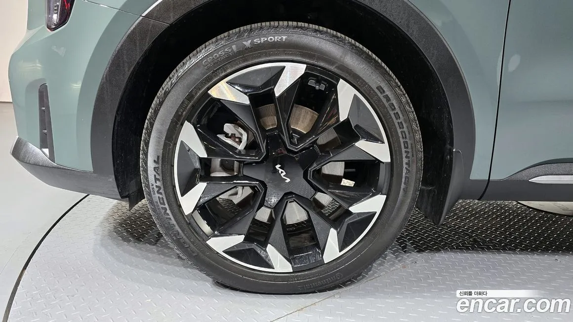 Kia Sorento — фото 8