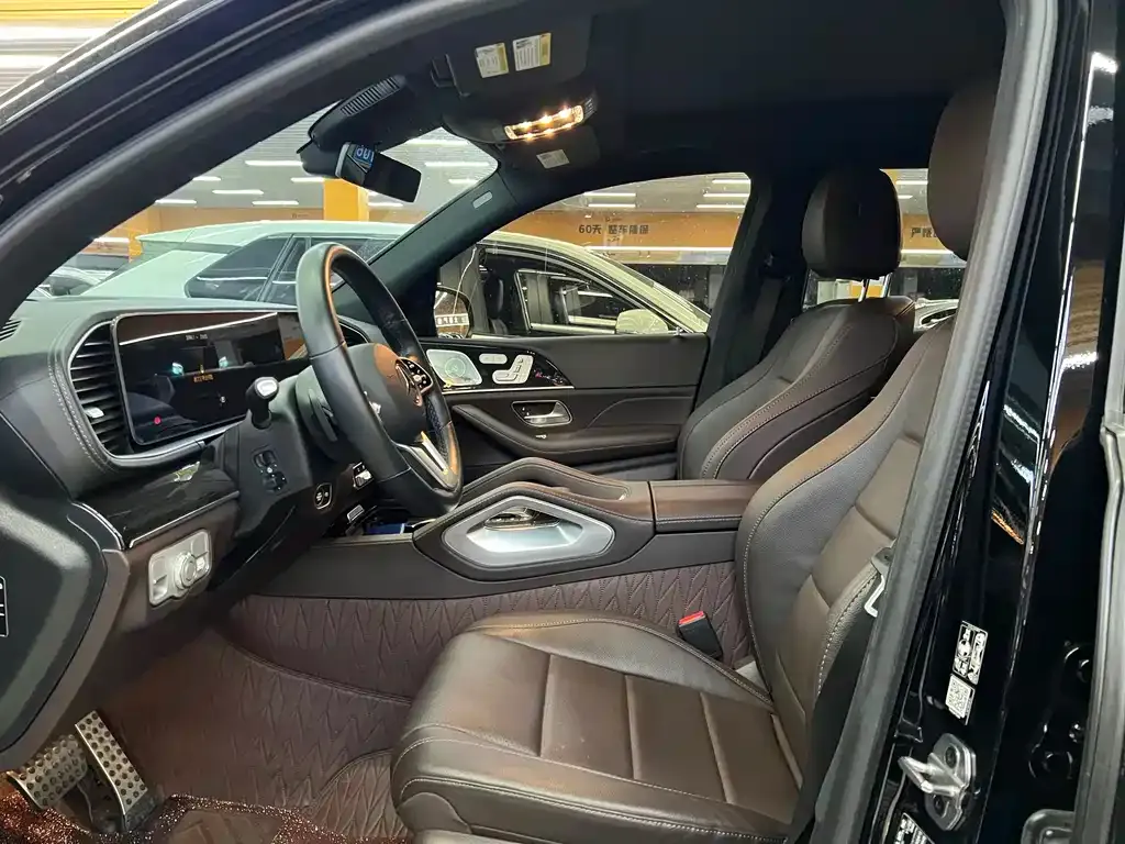 Mercedes-Benz GLS 2023 из CN, фото 2