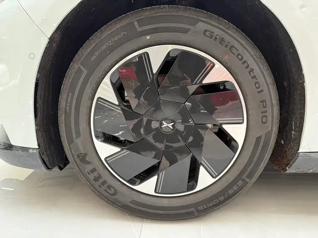 XPeng P7+ 2025 из CN, фото 8